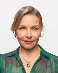 Be prepared to be rocked to the core” New York Daily News A ticking time  bomb, GIRLS & BOYS is an engrossing, one-woman play that shifts gears from  romantic comedy to shock