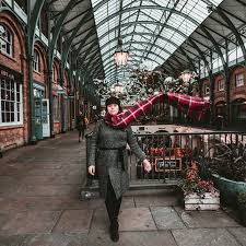 Playing A Tourist In Covent Garden Area Trying To Replicate Harry Potter Movie With My Big Red Scarf Flying On The Side Londonbylondoners Coventgarden