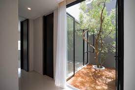 Desain taman depan rumah minimalis lahan sempit. Desain Taman Rumah Minimalis Di Lahan Sempit Dengan Keindahan Maksimal Arsitag