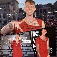 Pin On Machine Gun Kelly