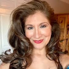 Jenny Suniga Collier (@JennySuniga)