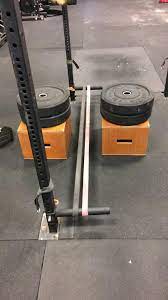 How Have You Guys Set Up A Belt Squat If You Don T Have A Machine Here S My Set Up Just Trying To See If Th Diy Exercise Equipment No Equipment Workout Squats