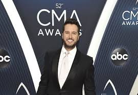 Located in webberville, mi, kubiak farms is in the crop production business. Luke Bryan Announces 2021 Farm Tour Country 97 5 Fm Honolulu Hi