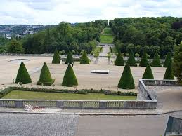 Parc Saint Cloud Emplacement De L Ancien Chateau Materialise Par Les Ifs Avec Images Saint Cloud Paris Saint Cloud Chateau Ile De France