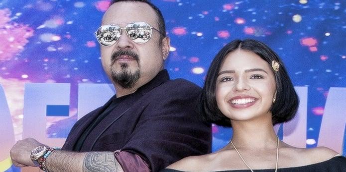 Pepe Aguilar defiende a Ángela de críticas por himno nacional