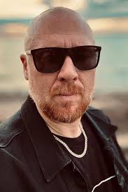 12 Kilometers (Short 2016)