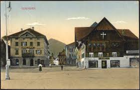 +41 71 620 01 88. Rotes Haus Wahrzeichen Dornbirn S