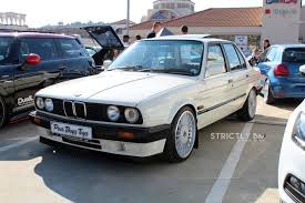 Pin By Strictly Bm On Carros Bmw E30 Bmw Classic E30