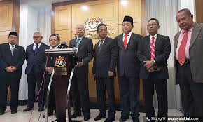 Public bank malaysia has largely contributed in satisfying the financial needs of the customers over the years. Malaysians Must Know The Truth Bn Pas Members Of Pac To Resign Until Chief Replaced