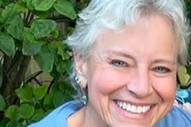 Kim Mcwilliams's Instagram, Twitter & Facebook