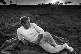 Steve McQueen - Page 2 Images?q=tbn:ANd9GcT1V27Oqc1Zg8sskB1S24PUs9-PXDY_xIyvml3LqX5WSHZlHCSVEA