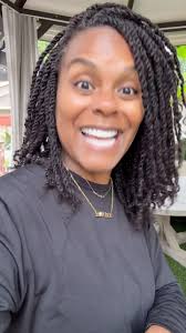 On our way ❤️🥑 @naacpimageawards ❤️ Dress by @adebyfemi Suit by @richfresh  #tabithabrown #winner #naacpimageawards