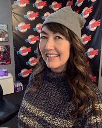 The only cool thing about the really cold weather is that I get to wear  coziness that I haven't been able to in a while. 😝❄️ • • • • • #snow #cold  #cozy #wintervibes #chillbutnotcold