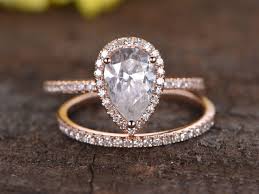 1 5 Carat Pear Shaped Moissanite Engagement Ring Set Diamond Matching Band 14k Rose Gold Halo Stacking Thin Thin Diamond Wedding Band Rose Engagement Ring Wedding Rings Unique