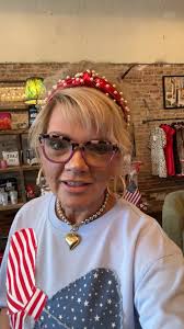 Holly Daze Boutique & Gifts was live.