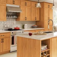 Image By Joanne On Cuisine In 2020 Maple Kitchen Cabinets Kitchen Renovation Kitchen Remodel