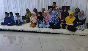 Lebih 30 anak yatim di sebuah rumah kebajikan di kajang, terputus hubungan dengan orang luar dan bekalan. Pertubuhan Kebajikan Anak Anak Yatim Ummi Selangor Home Facebook
