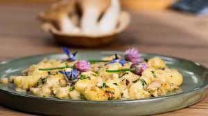Extra Orf At Das Gewisse Extra Fur Das Orf Publikum Rezepte Zum Nachkochen Service Informationen Attraktive Gewinnspiele Un In 2020 Rezepte Pilze Einfache Gerichte