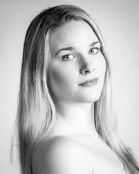 A Night in India Cast