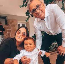 La primogenita di paola perego si chiama giulia carnevale, è nata nel 1992 e somiglia moltissimo a sua madre. Giulia Carnevale Chi E La Figlia Di Paola Perego Eta Padre Vip Compagno