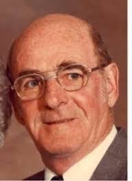 Andrew Perrault's Instagram, Twitter & Facebook