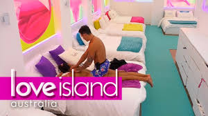 Während der bachelor gerade noch seine letzte rose vergeben. Erin Walks In On Grant And Tayla Having Sex Love Island Australia 2018 Youtube
