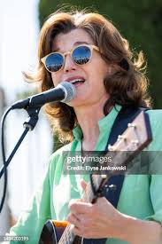 31 Photos & High Res Pictures