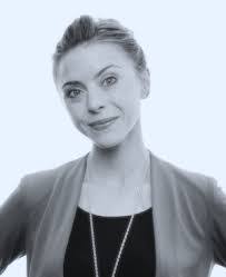 Laura Lazar's Instagram, Twitter & Facebook