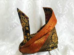 Solek Sendeng Bugis Lang Menyusur Langit Kirmizi History Facts History