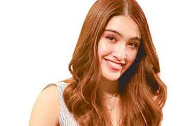 Sam Cruz's Instagram, Twitter & Facebook