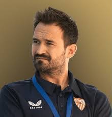 Jose Collado's Instagram, Twitter & Facebook