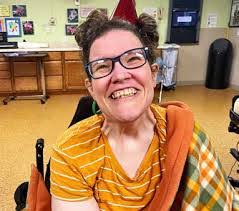 Paula Rounds's Instagram, Twitter & Facebook