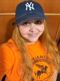 Essa mensagem de Íris é pro @disneyplusbr e a #MissãoPercyJackson 🌊🔱💙  Como filha de Íris, acredito que manipular a luz poderia ajudar e muito na  missão que o Percy irá enfrentar na 2ª temporada da ...