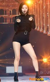 Watch this twice (jyp ent) video, twice jeongyeon 'feel special' fancam)ㅣ@sbs inkigayo_2019.9.29, on fanpop and browse other twice (jyp ent) videos. Pin On Jeongyeon Twice