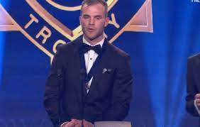 Maybe you would like to learn more about one of these? Universal Love Alastair Clarkson Signs A New Deal Until The End Of 2022 Bigfooty