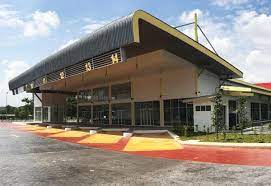 Mendapat pengiktirafan dan dirasmikan menjadi bandaraya pada tahun 2000. Shah Alam Bus Terminal Seksyen 17 Busonlineticket Com