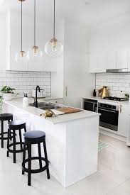 42 Clean White Kitchen Cabinet Remodel Design Ideas Simple Kitchen Design Small White Kitchens White Kitchen Design