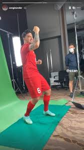 Dakikasında yerini alper uğuz'a bıraktı. Ozan Tufan Milli Takim In Fotograf Cekiminde Herkesi Kahkahalara Bogdu Son Dakika Spor