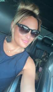 She is undoubtedly my closest confidante. I am so in love with her !