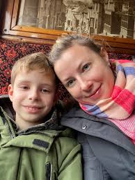 I've found a phone in Pellhurst Rd Ryde at the medical centre end. If you  can tell me the make and colour of the phone and you can have it back.  There's