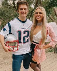 Ludwig Ahgren Age Wiki Net Worth Bio Height Girlfriend His sister seems really funny so i wanna watch the vod and see what could've been if we got the better ahgren. celebs life reel
