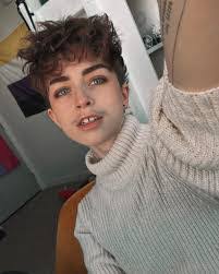 Addison Lineberry's Instagram, Twitter & Facebook