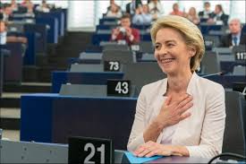 Parliament elects Ursula von der Leyen ...