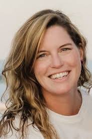 Sara Marriott's Instagram, Twitter & Facebook