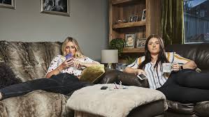 The concept of watching people watch television admittedly isn't all that thrilling however gogglebox has now proven to be a favourite friday. Nmr5ps25lqrmrm
