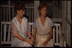 Les saisons du cœur ( places in the heart ) est un film américain réalisé par robert benton , sorti en 1984. Les Saisons Du Coeur Places In The Heart