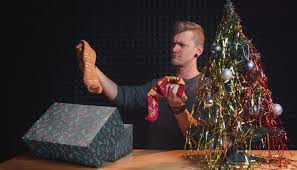 Do you look forward to santa claus, leaving you a gift for your excellent behavior? What To Get A Photographer For Christmas 5 Gift Ideas That Are Sure To Bring Joy Learn Photography By Zoner Photo Studio