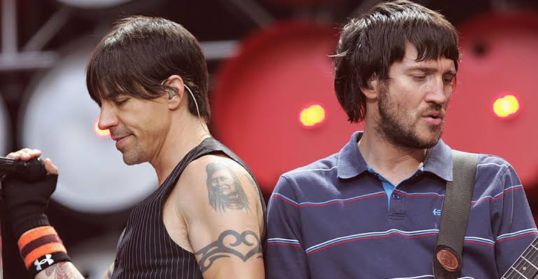 Resultado de imagen para red hot chili peppers"