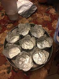 How To Make Cupcake Liners With Tin Foil Diy Foil Diy Cupcakes Special Event Cakes