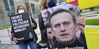 We demand the immediate release of Alexei Navalny'